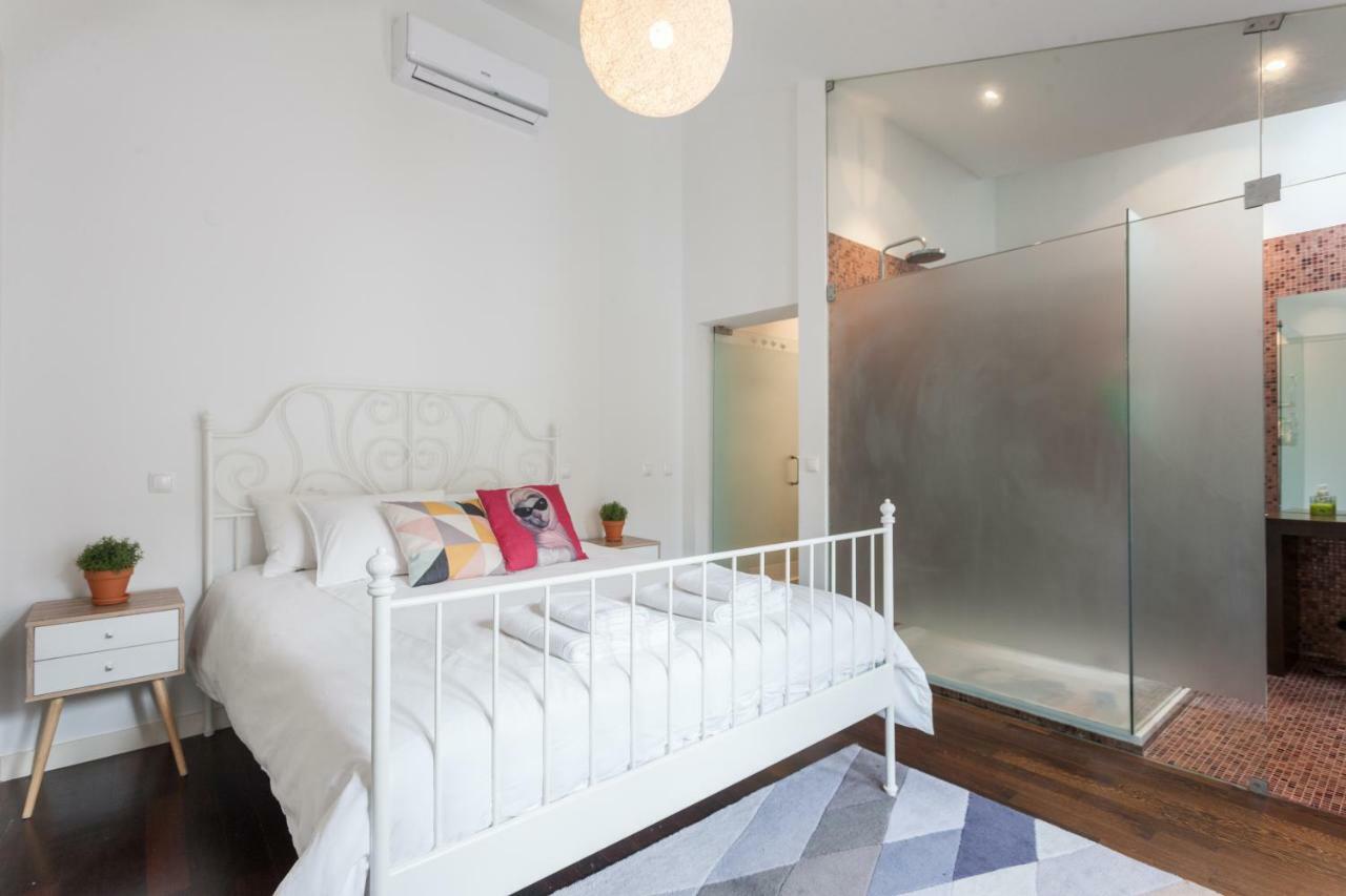 Appartamento Explore Vibrant From A Designer Loft At Casa Da Barroca Lisbona